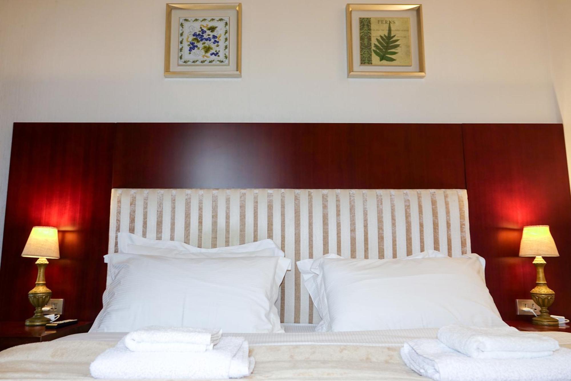 חאקבי Luxury Dreamland Oasis Apartments מראה חיצוני תמונה