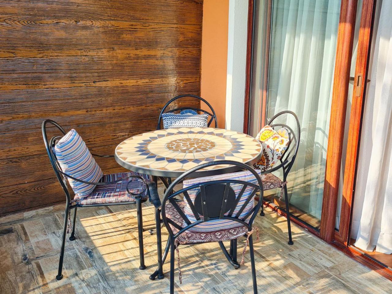 חאקבי Luxury Dreamland Oasis Apartments מראה חיצוני תמונה